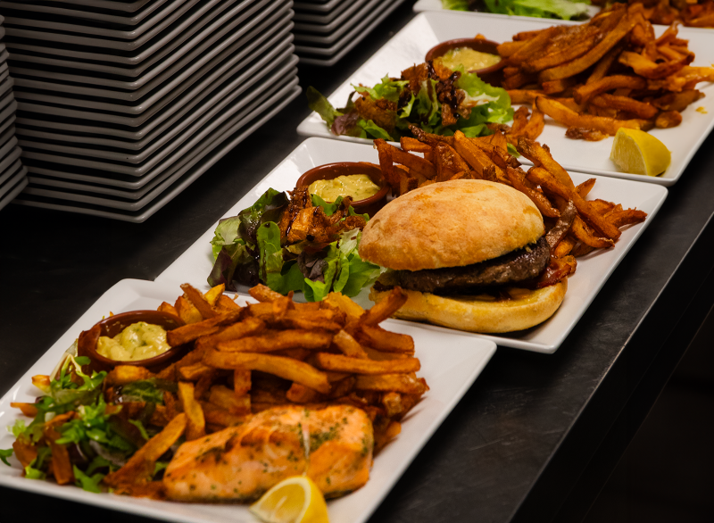 Diner dans un restaurant sympa le weekend à Montpellier